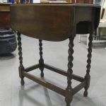 520 2364 DROP-LEAF TABLE